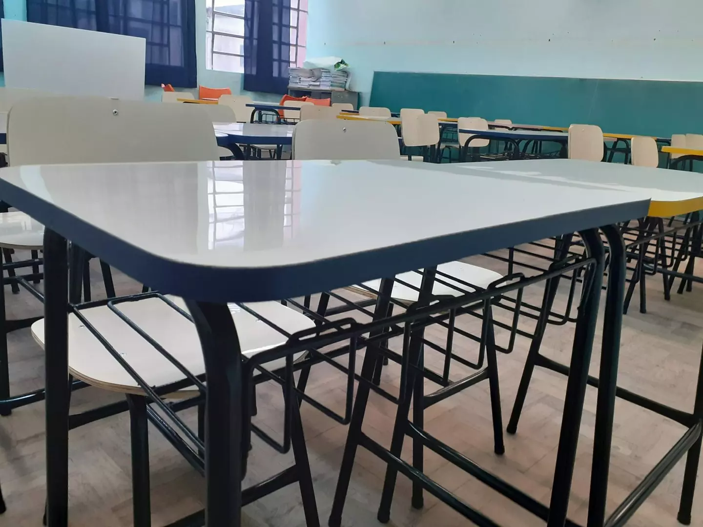 Linha escolar Juvenil